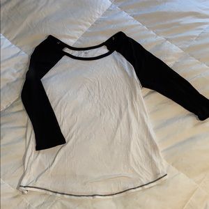 Baseball tee